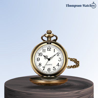 Saxton | Reloj de bolsillo de bronce con números clásicos | 45 mm